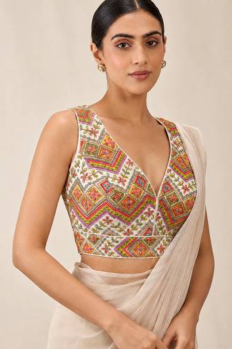 White v neck padded designer saree blouse