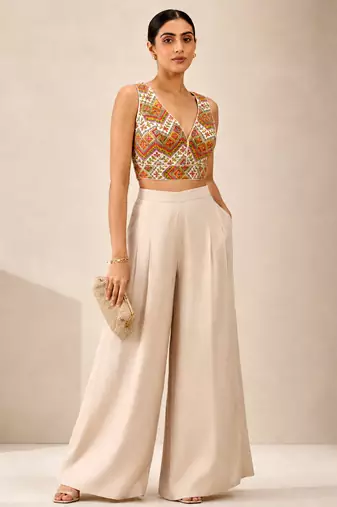 White v neck padded designer saree blouse