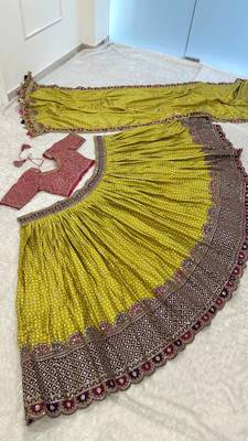 Bandhani Print Lehenga Choli with Embroidered Border and Dupatta 4