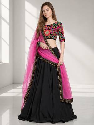 BLACK  SEQUINS & EMBROIDERED VELVET FESTIVAL LEHENGA CHOLI SET FOR WOMEN'S 1