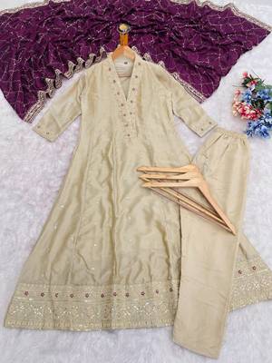 Women beige embroidered v-neck a-line kurta pant set with contrast wine dupatta 4