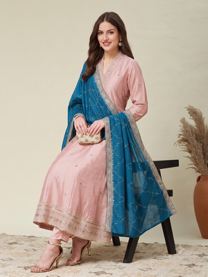 Women peach embroidered v-neck a-line kurta pant set with contrast morpich dupatta 2