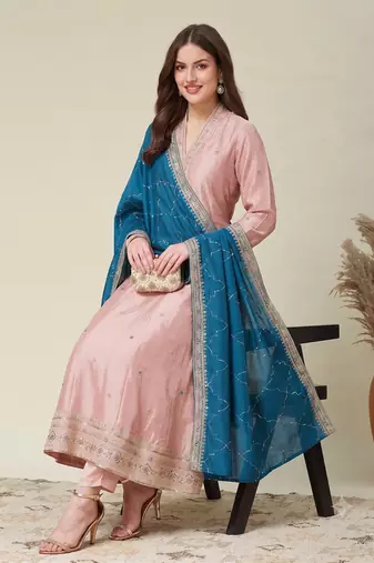 Women peach embroidered v-neck a-line kurta pant set with contrast morpich dupatta