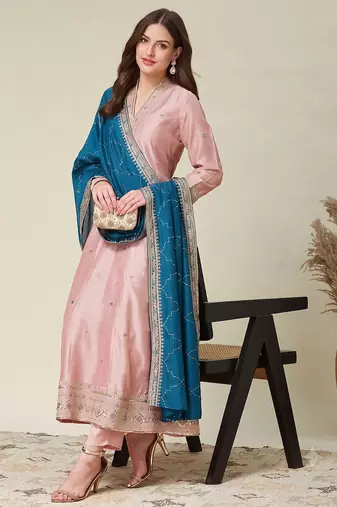 Women peach embroidered v-neck a-line kurta pant set with contrast morpich dupatta