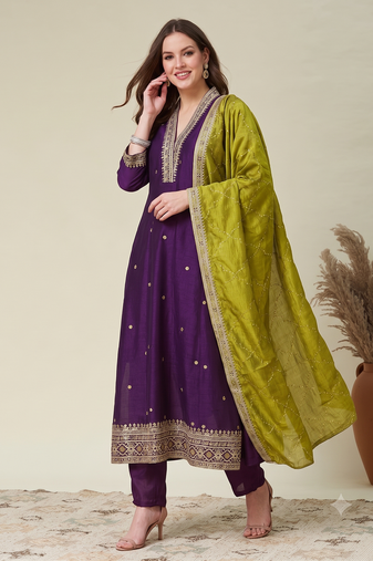 Women wine purple embroidered v-neck a-line kurta pant set with contrast green dupatta