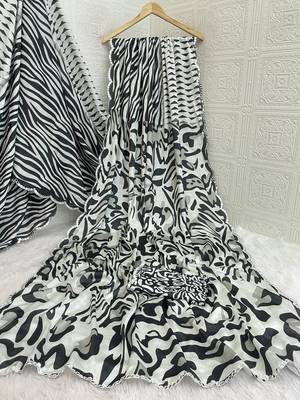 black heavy silk blend printed saree with pape mirror work & mirror border 4