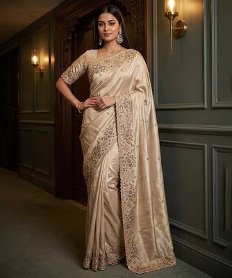 Beige embroidered viscose saree 4