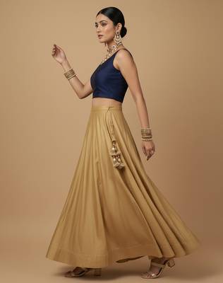 Solid premium silk v neck saree blouse 4