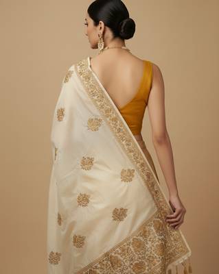 Solid premium silk v neck saree blouse 2