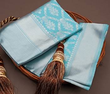 Turquoise silk blend jacuard work festival saree with unstitched blouse piece 5