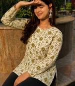 Women floral printed floral kurta