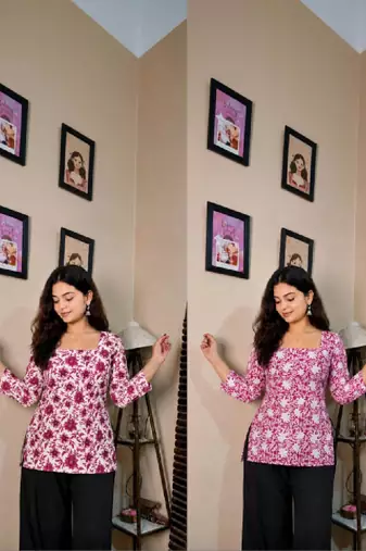 Women floral printed floral kurta