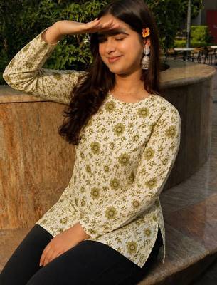 Women floral printed floral kurta 2