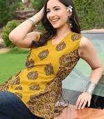 Women ethnic motifs printed indie prints kurta