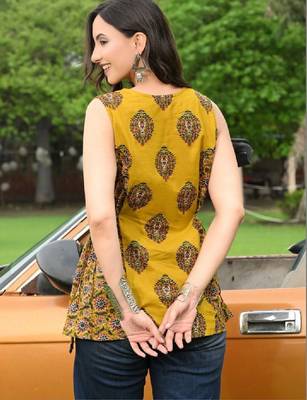 Women ethnic motifs printed indie prints kurta 2