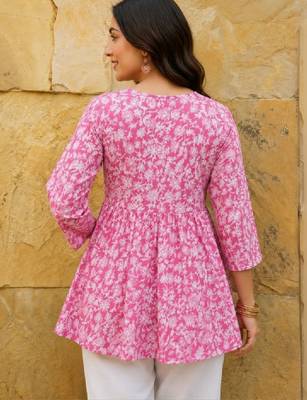 Women floral printed floral kurta 2