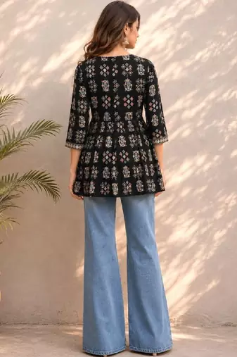 Women ethnic motifs printed mirror work kurta