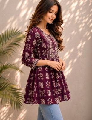 Women ethnic motifs printed thread work indie prints kurta 3