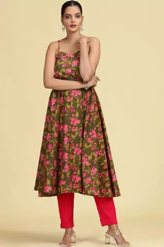 Women floral printed floral kurta