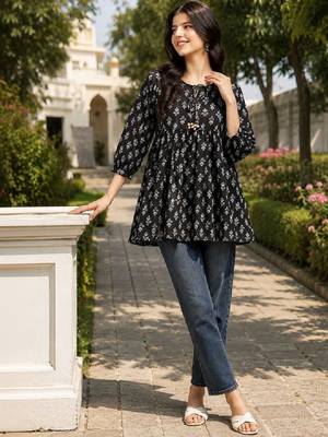 Women ethnic motifs printed kurta 2