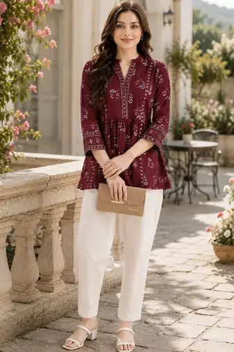 Women ethnic motifs printed kurta