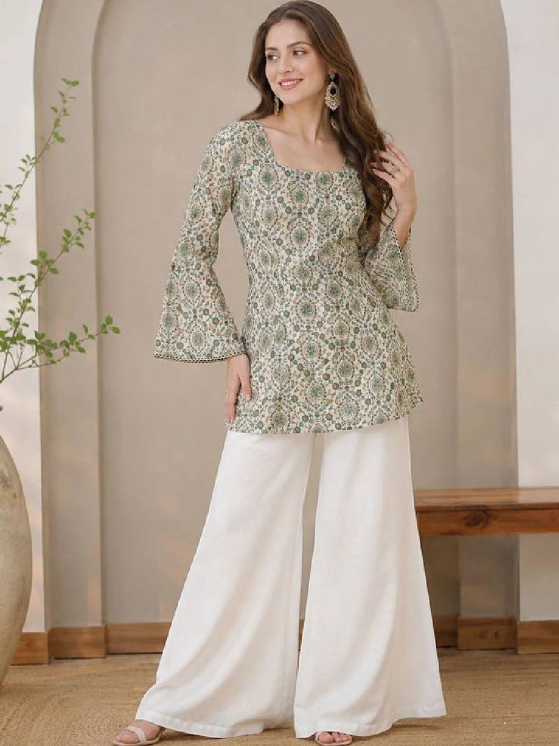Women ethnic motifs printed flared sleeves kurta