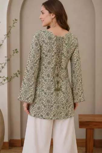 Women ethnic motifs printed flared sleeves kurta