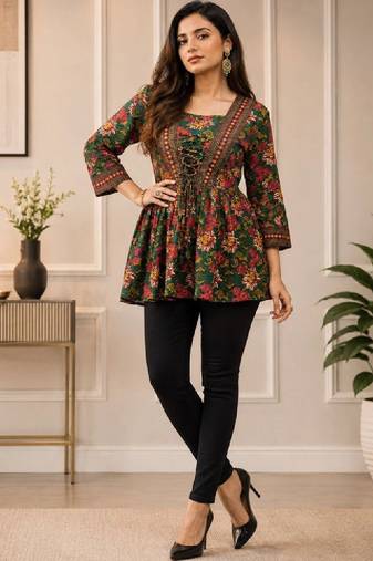 Women floral printed floral kurta