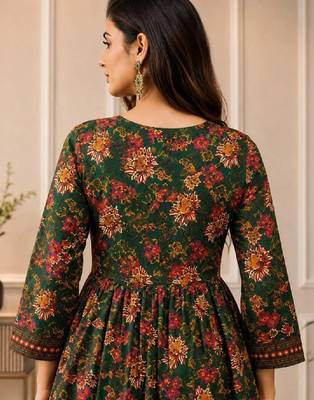 Women floral printed floral kurta 2