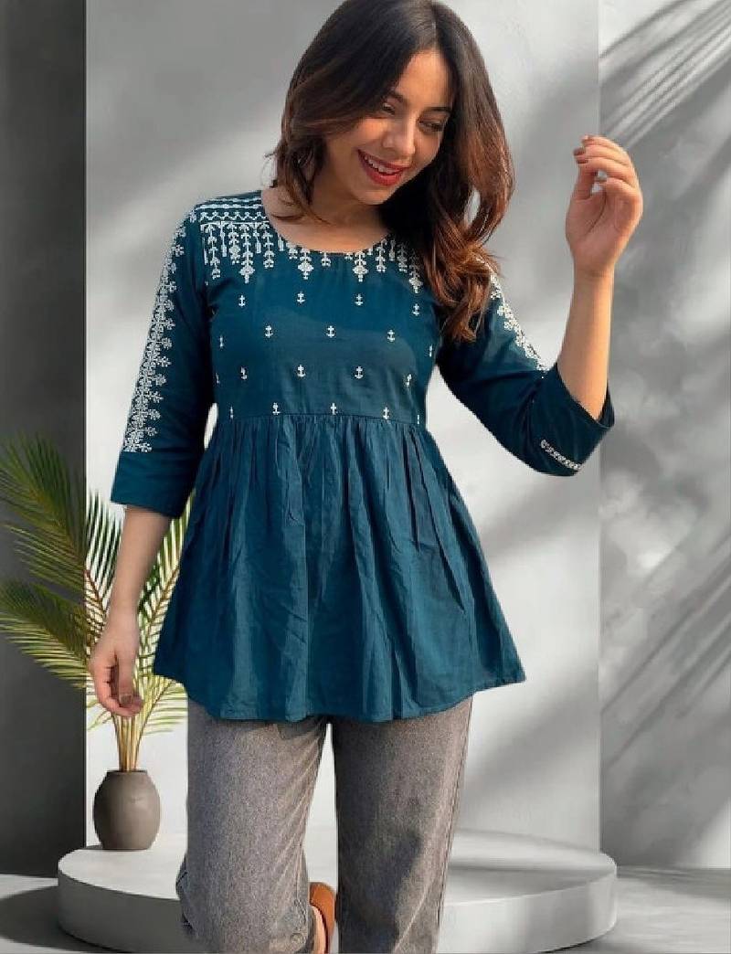 Women cotton embroidered thread work kurta