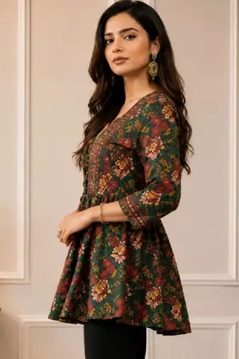 Women floral printed floral kurta