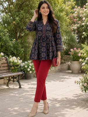 Women ethnic motifs printed indie prints kurta 1
