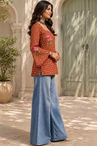 Women floral printed flared sleeves kurta