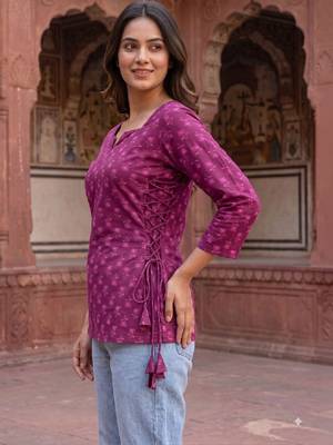 Women floral printed floral kurta 4