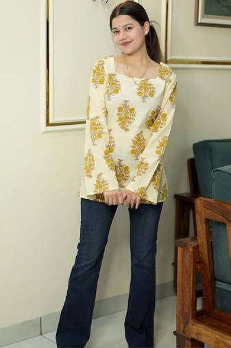 Women floral printed floral kurta
