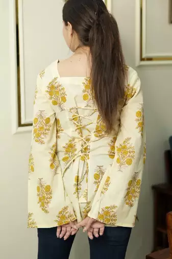 Women floral printed floral kurta