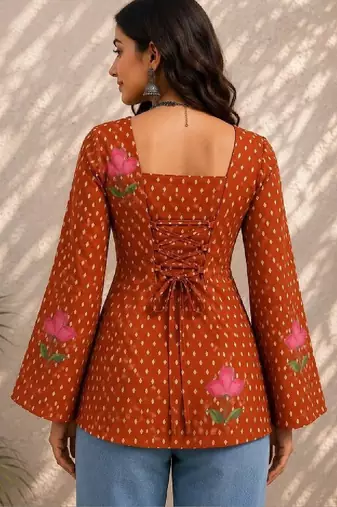 Women geometric printed flared sleeves kurta
