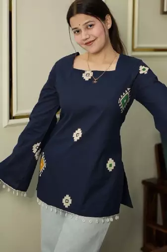Women geometric printed flared sleeves kurta