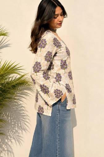 Women floral printed flared sleeves floral kurta