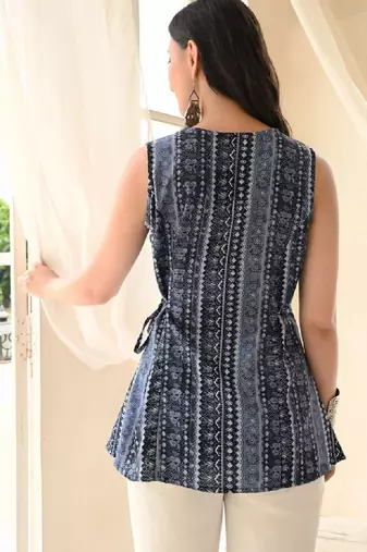 Women ethnic motifs printed kurta