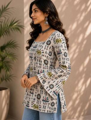 Women ethnic motifs printed bell sleeves indie prints kurta 3