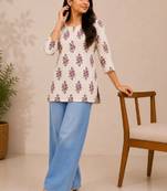 Women floral printed floral kurta