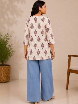 Women floral printed floral kurta 2