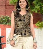 Women ethnic motifs printed indie prints kurta