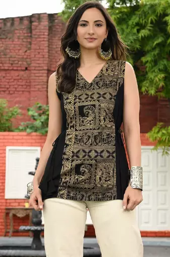 Women ethnic motifs printed indie prints kurta