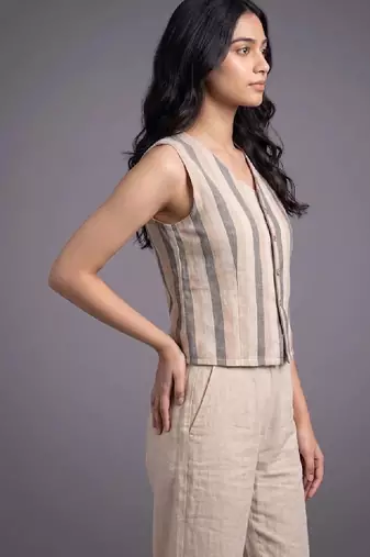 Women striped kurta