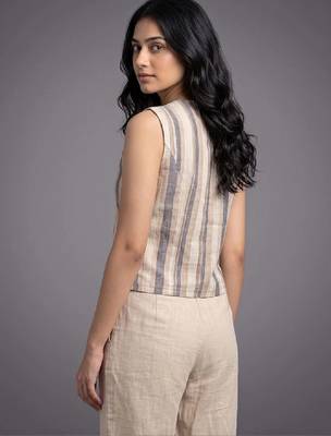Women striped kurta 3