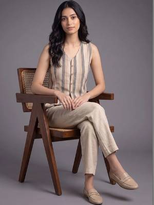 Women striped kurta 4