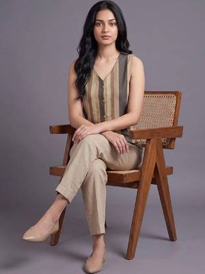 Women regular kurta 4