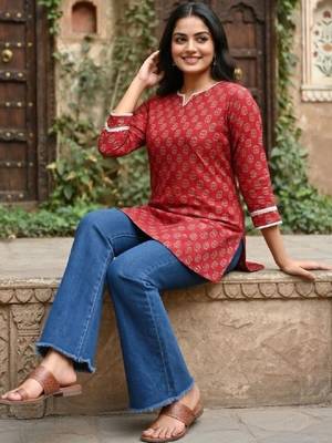 Women ethnic motifs printed indie prints kurta 3